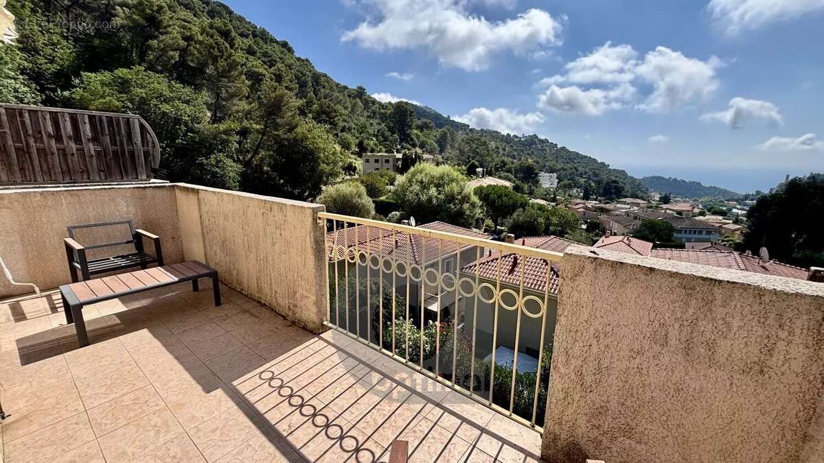 Appartement à EZE