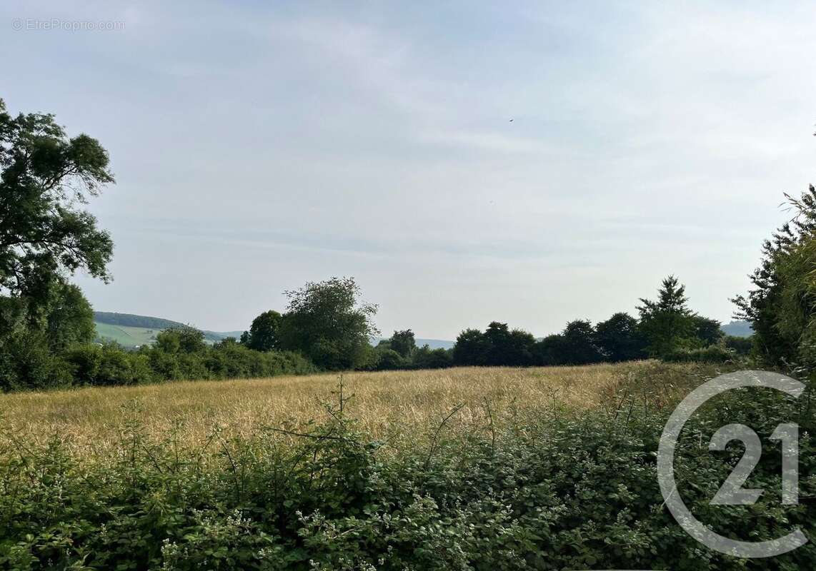 Terrain à PREMERY