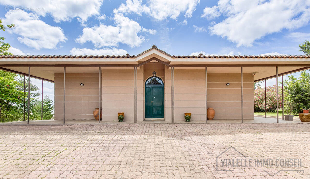 n°1 - Maison à CASTRES