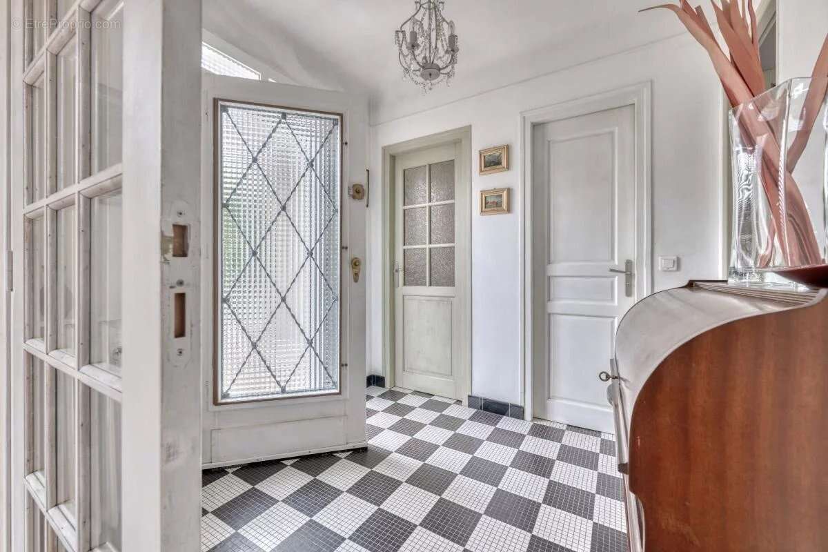 Maison à CHAMPS-SUR-MARNE