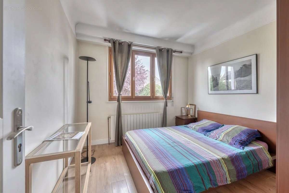 Maison à CHAMPS-SUR-MARNE