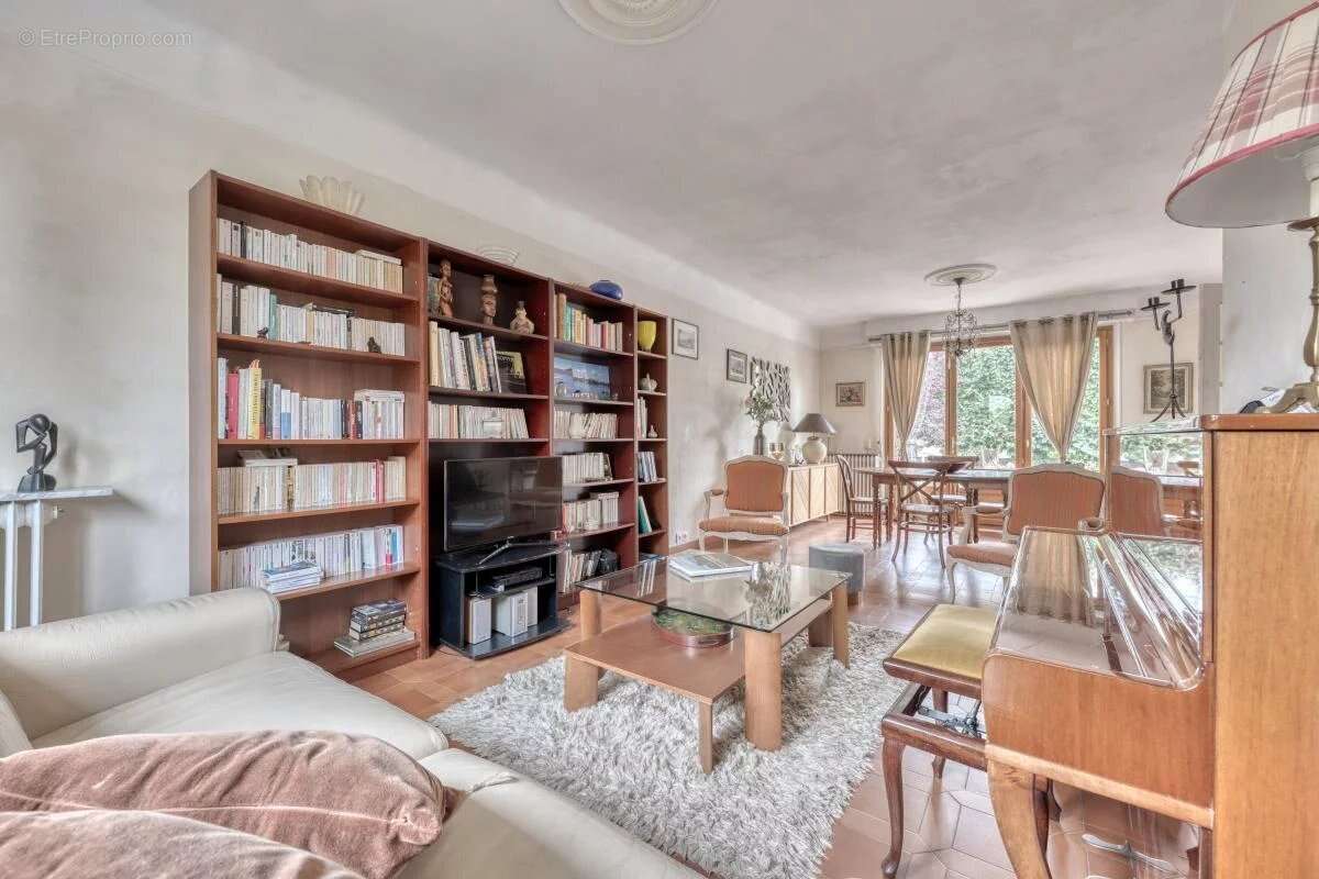 Maison à CHAMPS-SUR-MARNE