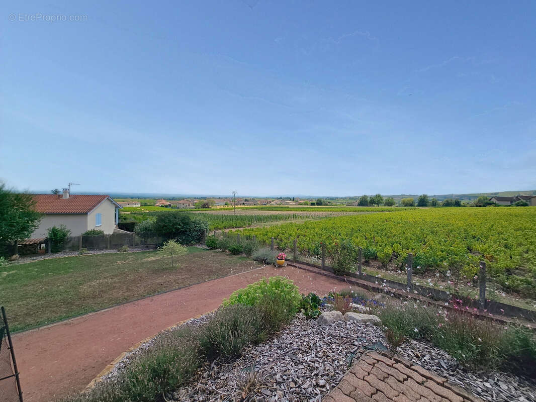 Maison à SAINT-ETIENNE-DES-OULLIERES
