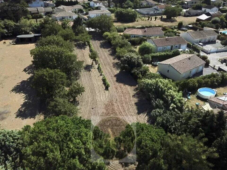 Terrain à CASTELNAUDARY