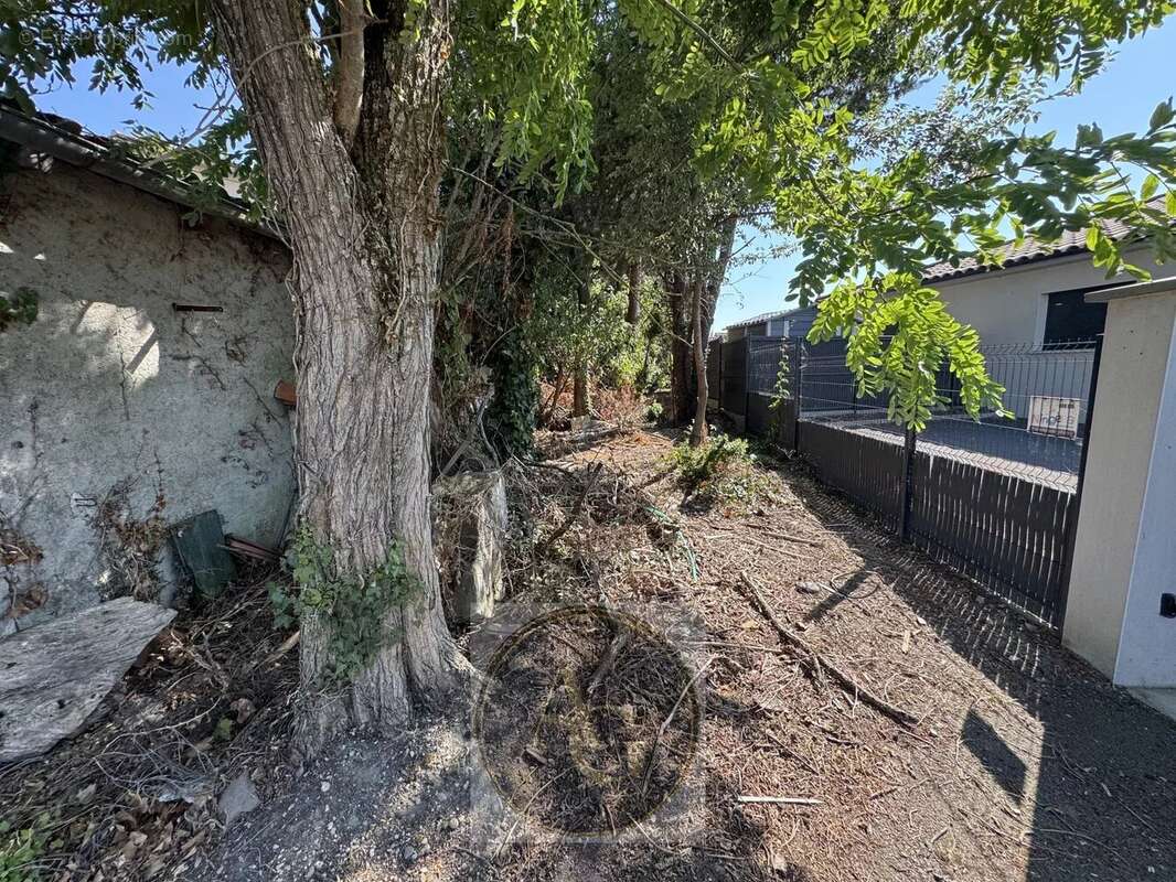 Terrain à CASTELNAUDARY