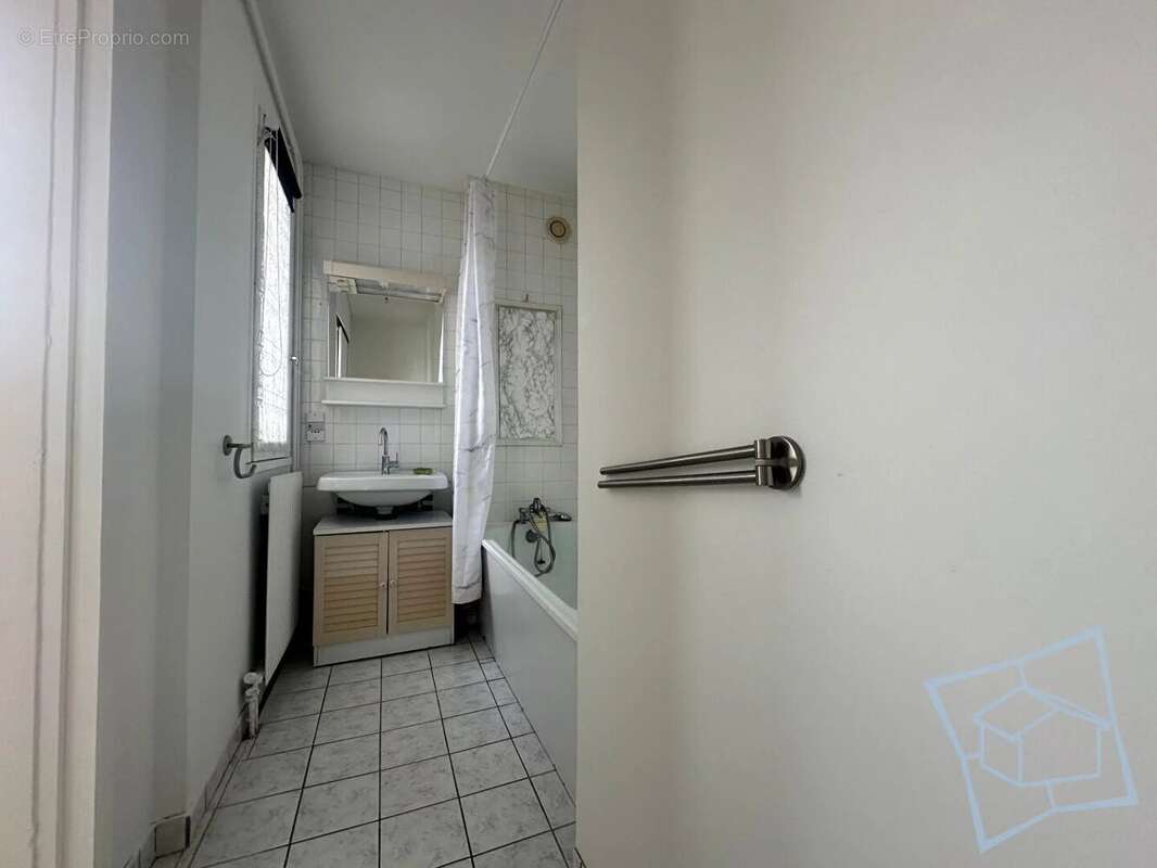 Appartement à MONTIGNY-LE-BRETONNEUX