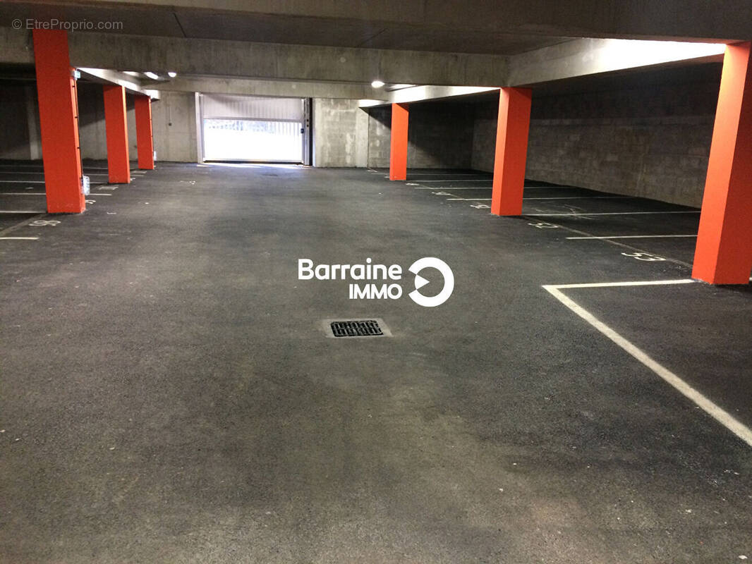 Parking à PLOUGASTEL-DAOULAS