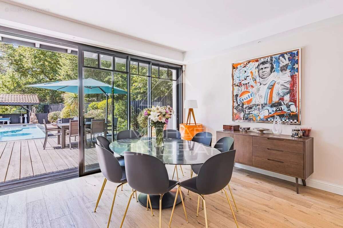 Maison à LE BOUSCAT