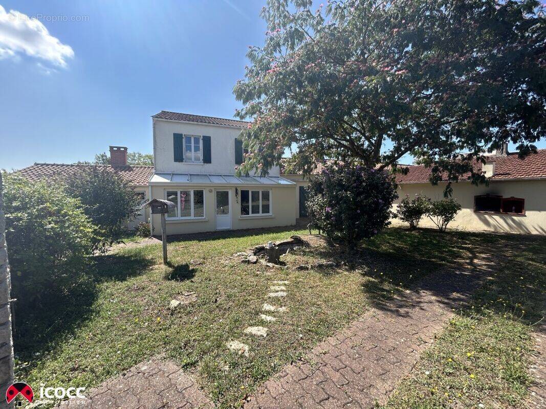 Maison à SAINT-MICHEL-EN-L&#039;HERM