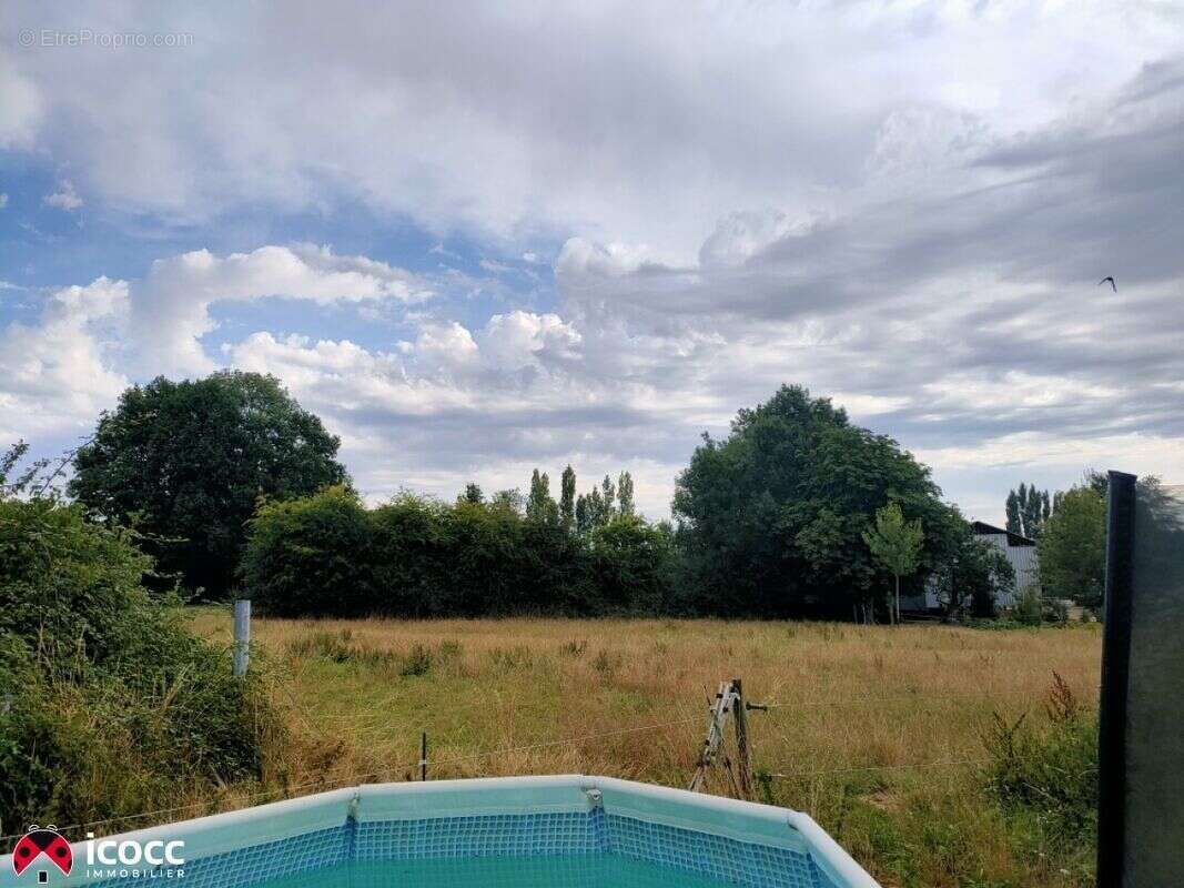 Maison à SAINT-LAURENT-DE-LA-SALLE