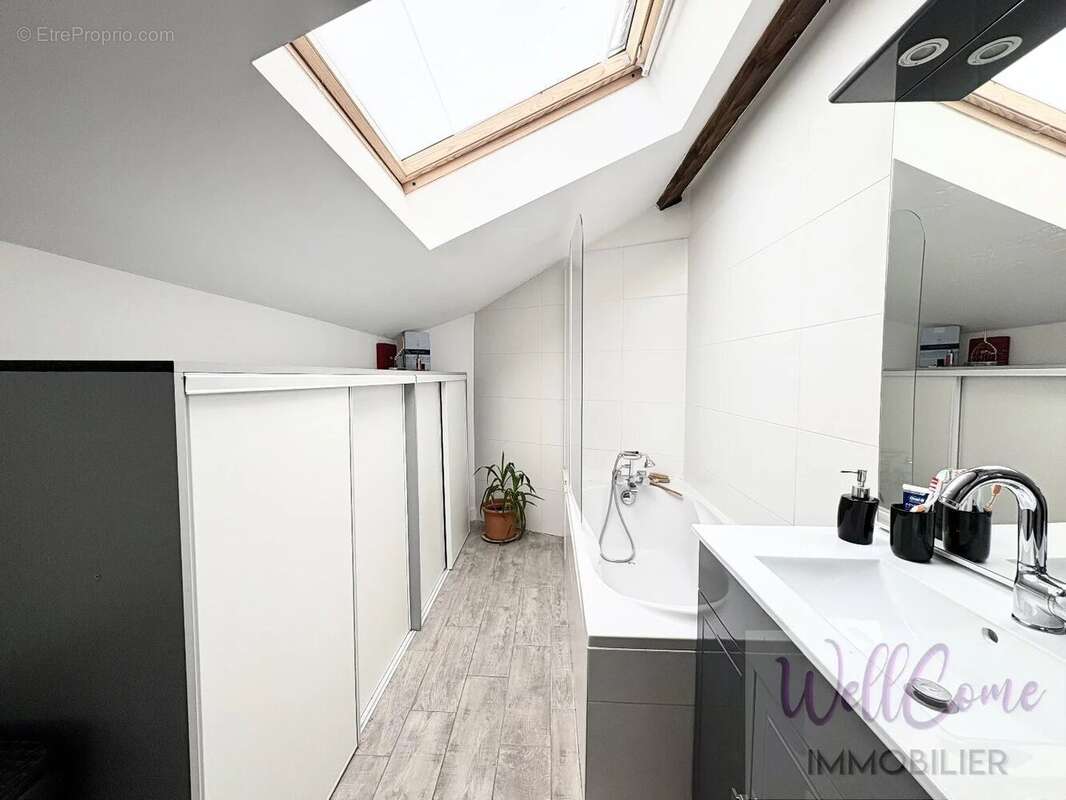 Appartement à AIX-LES-BAINS