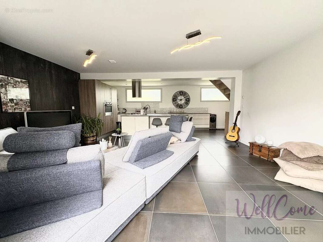 Appartement à AIX-LES-BAINS