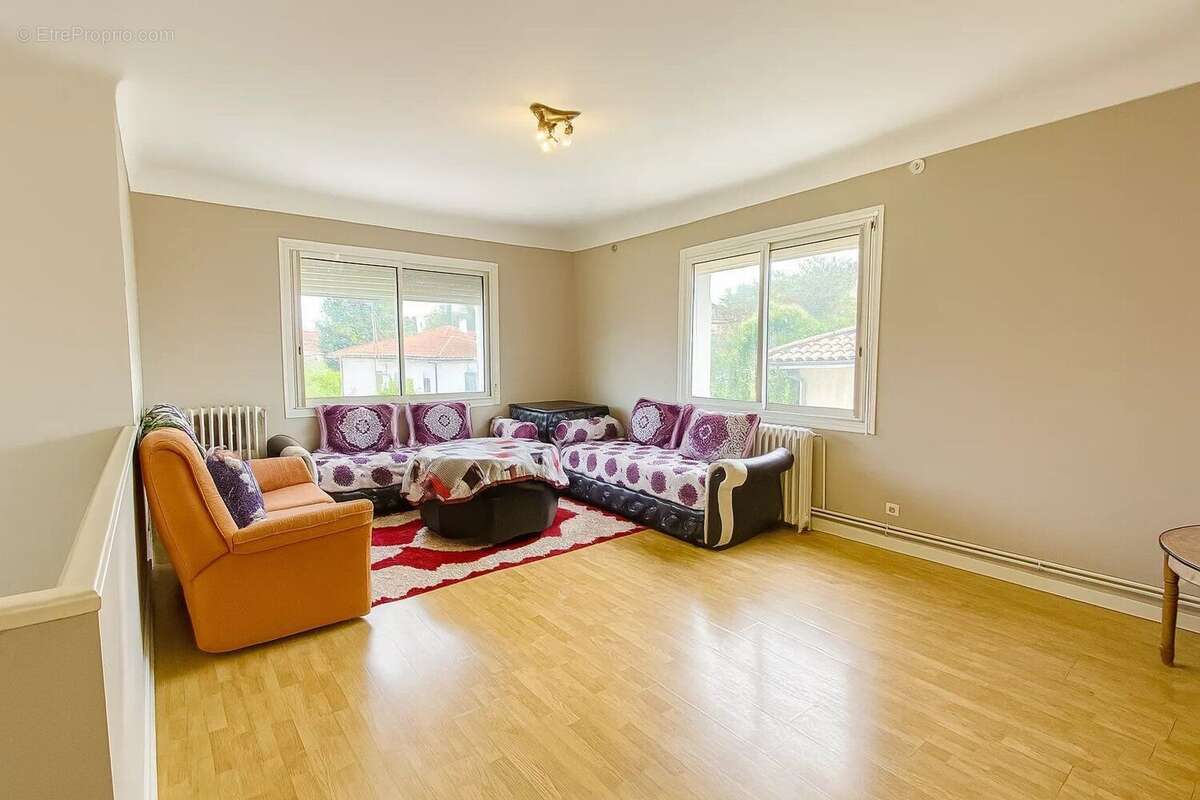 Maison à VILLENEUVE-SUR-LOT