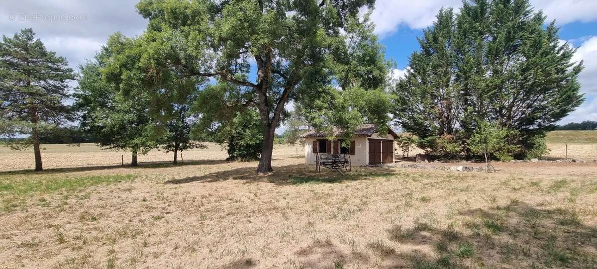 Maison à CASTELNAU-MONTRATIER