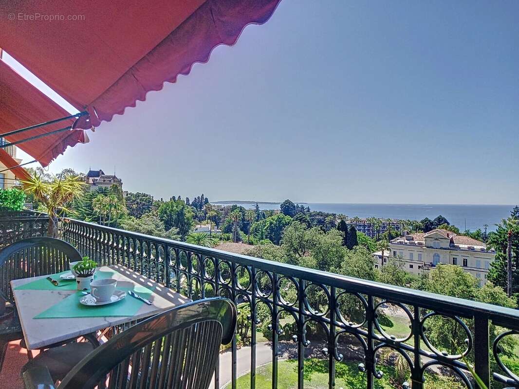 Appartement à CANNES