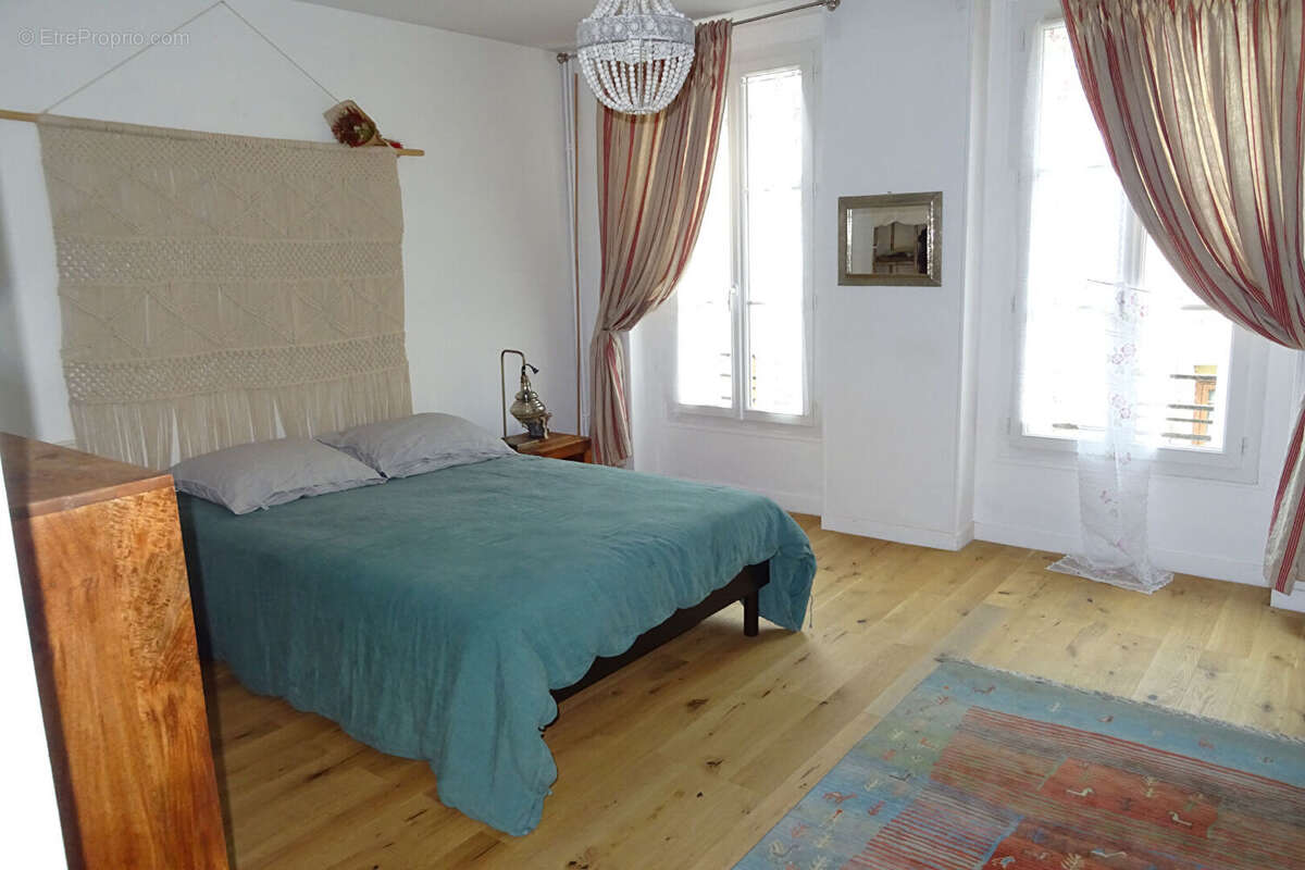 Maison à LA BAZOCHE-GOUET