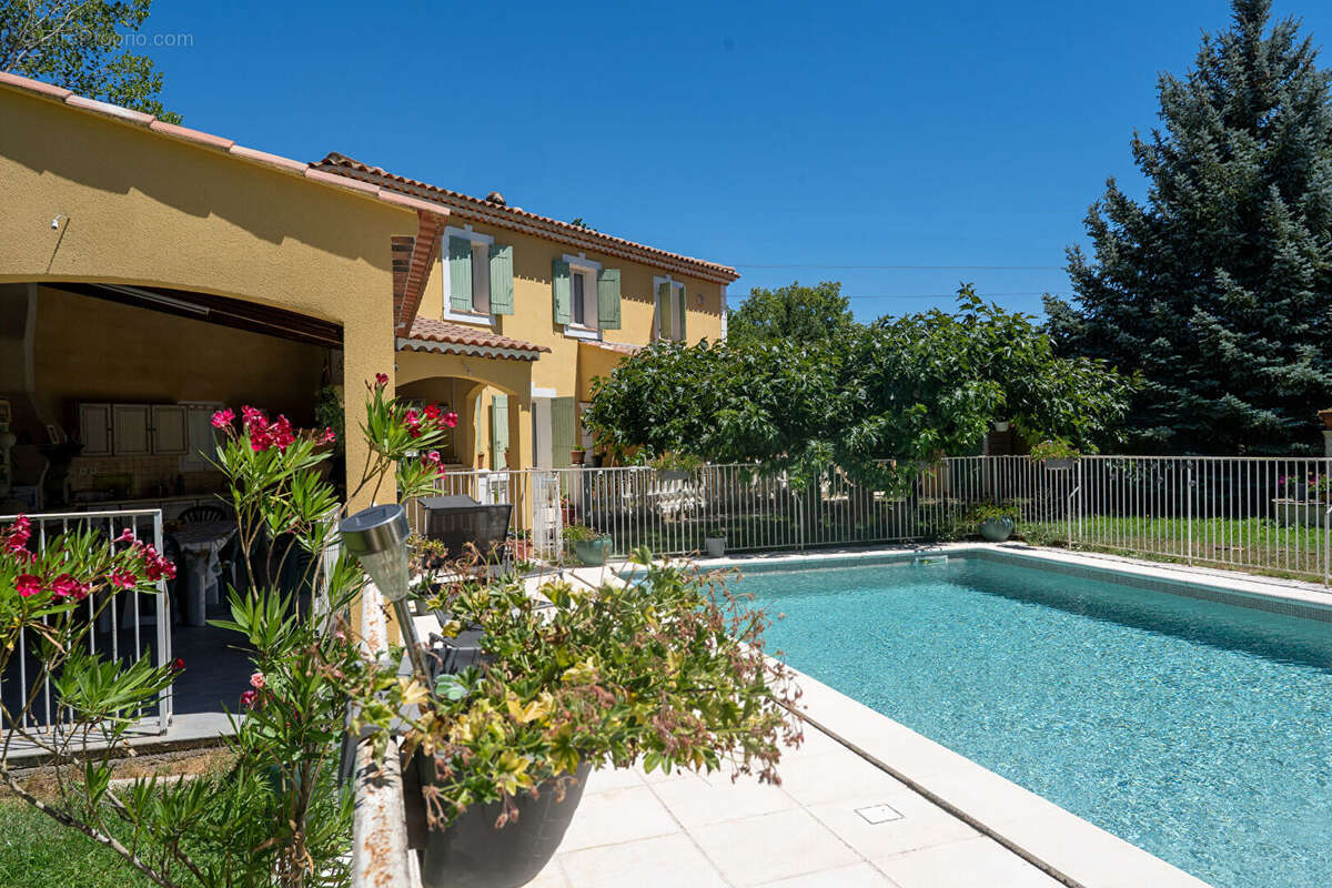 Maison à BOUC-BEL-AIR