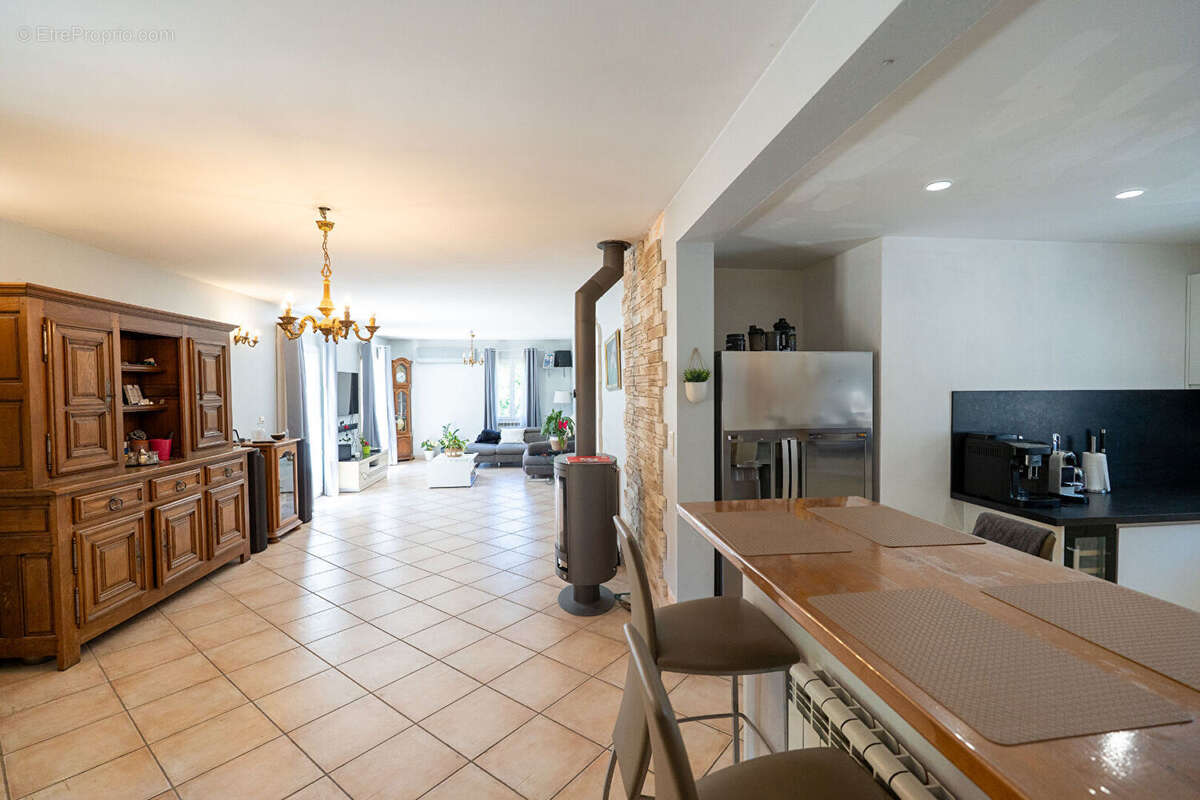 Maison à BOUC-BEL-AIR