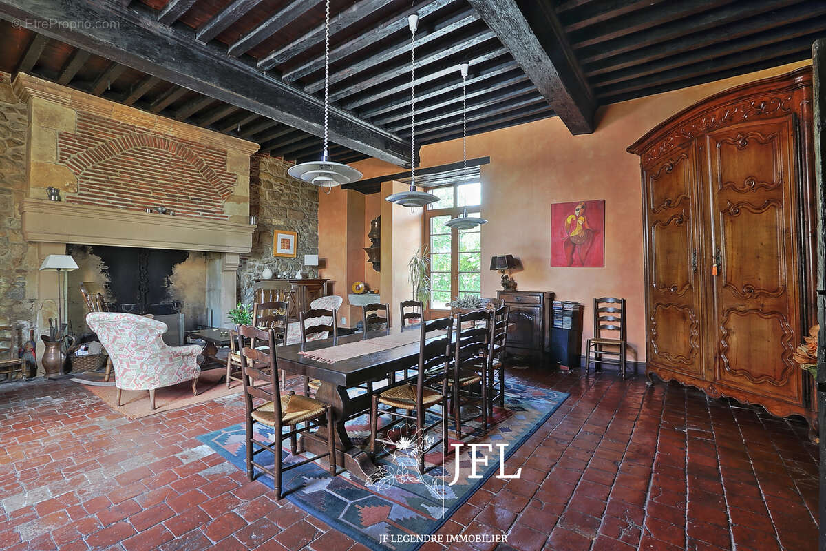 Maison à SAINT-JUSTIN