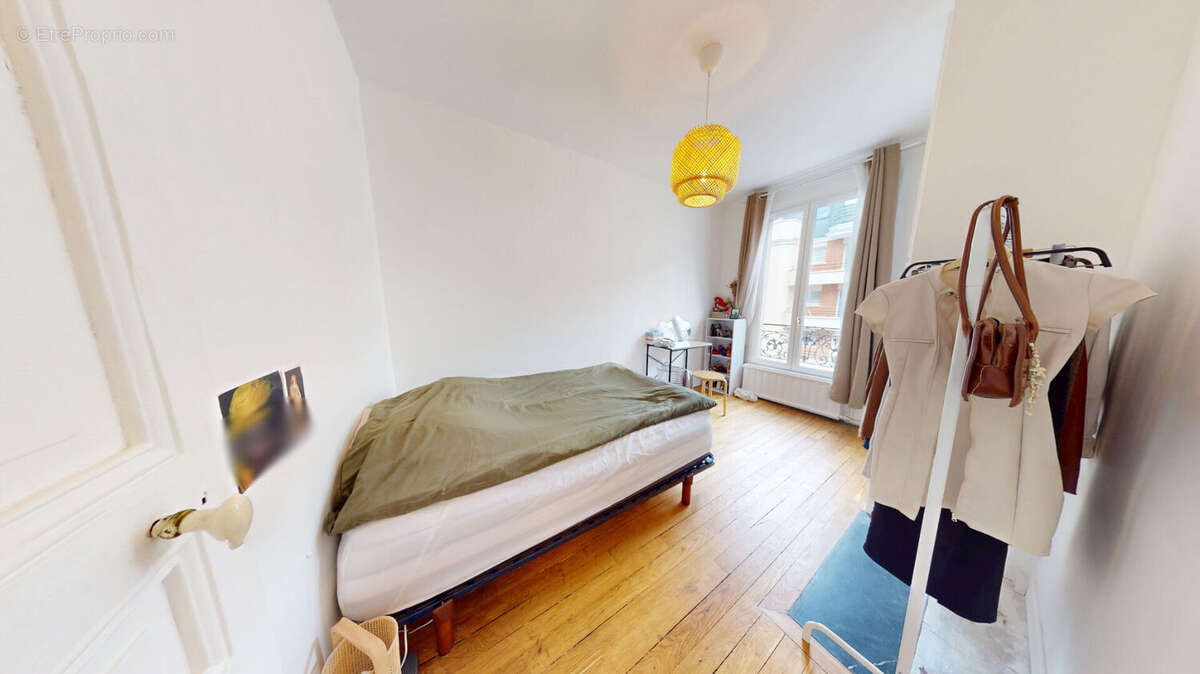 Appartement à LES LILAS