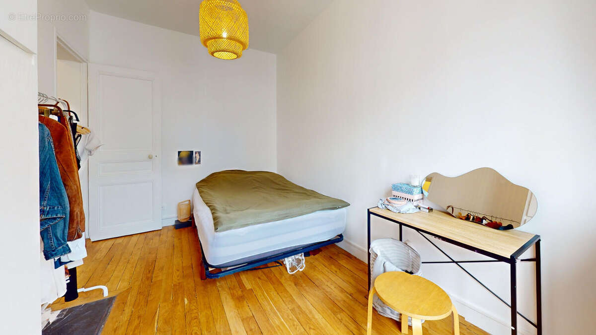 Appartement à LES LILAS