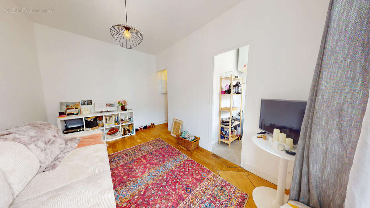 Appartement à LES LILAS