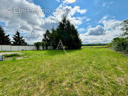 Terrain à CORMERAY