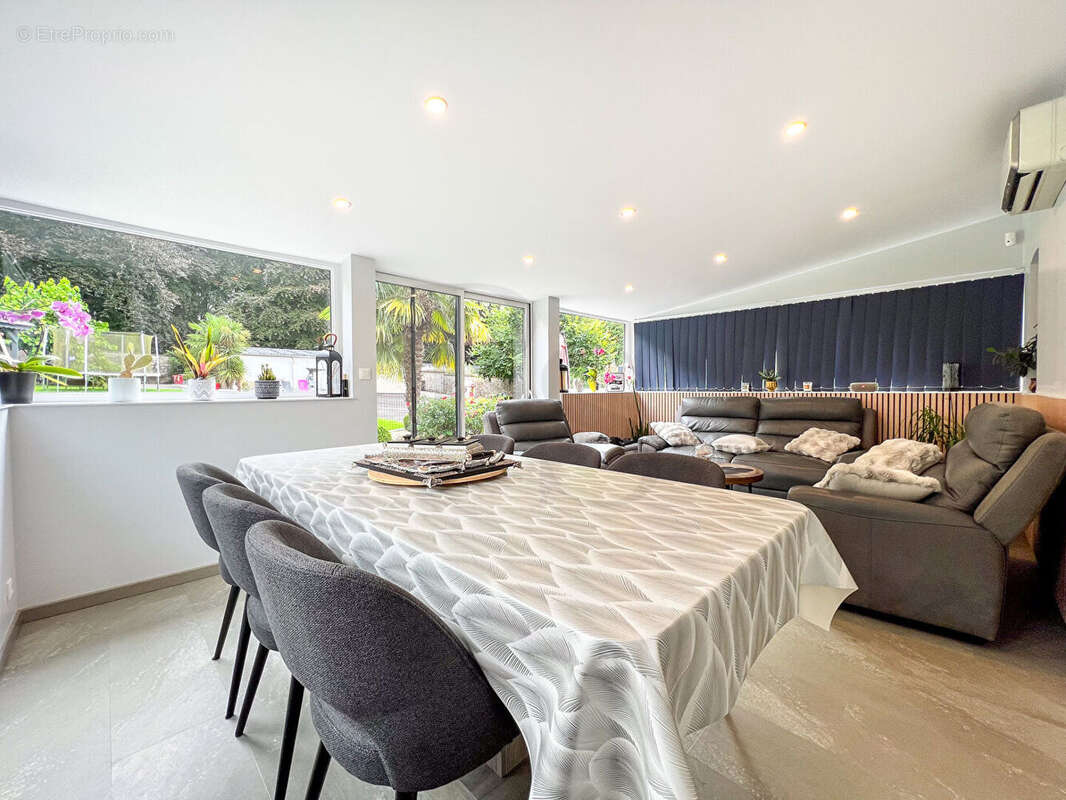 Maison à LA FERRIERE-AUX-ETANGS