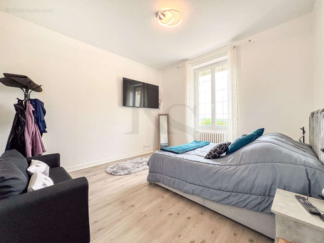 Maison à LA FERRIERE-AUX-ETANGS