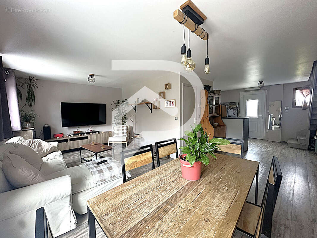 Maison à DAMMARTIN-EN-GOELE