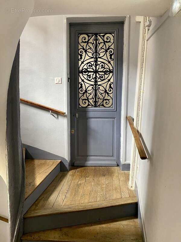 Entrée - Appartement à COULOMMIERS