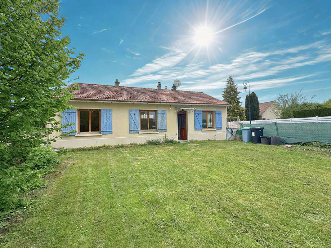 Maison à NOGENT-LE-ROI