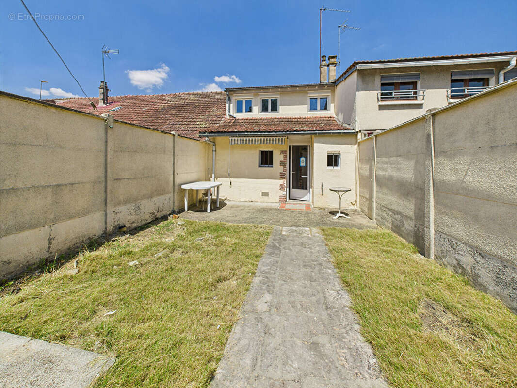 Maison à NOGENT-LE-ROI