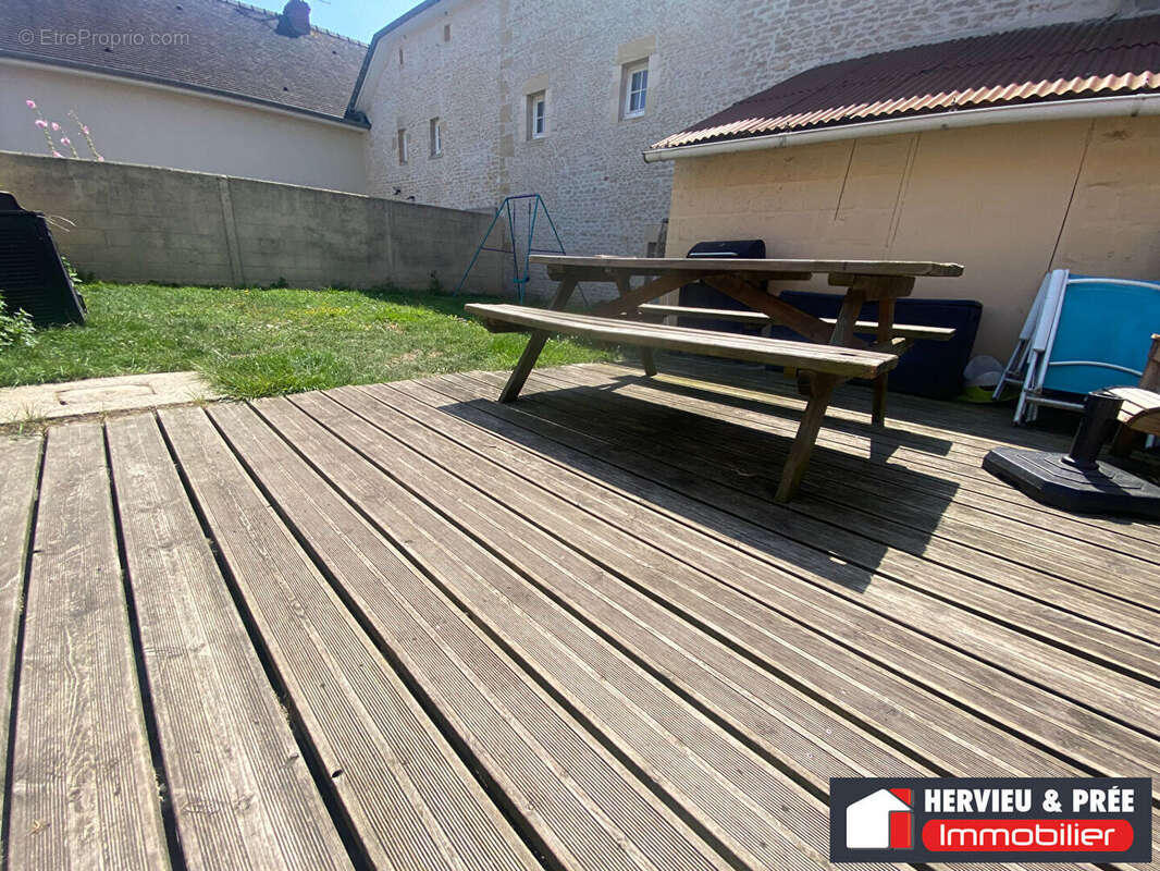 Maison à CRESSERONS