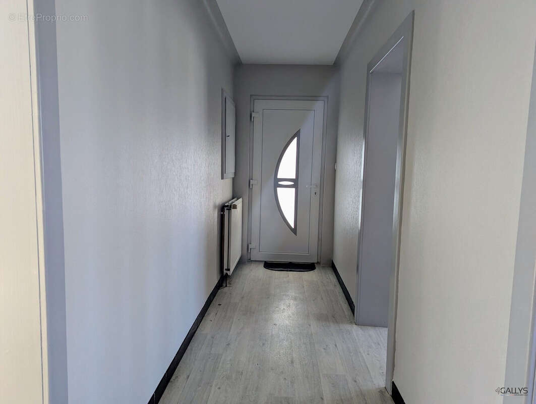 Maison à BOUZONVILLE