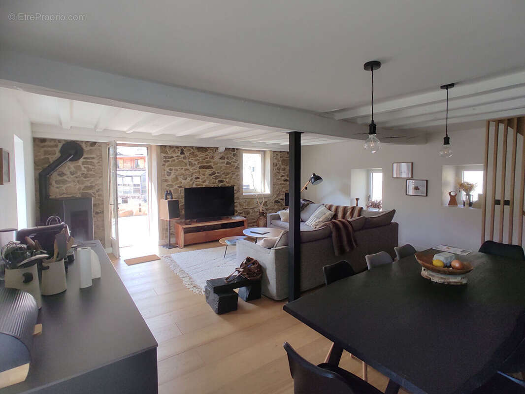 Maison à LES ANGLES