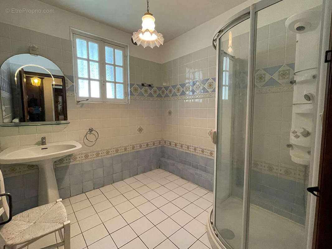 Maison à NESLES-LA-MONTAGNE