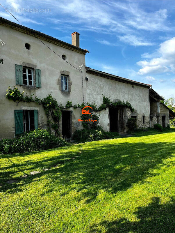 Maison à ESTANDEUIL