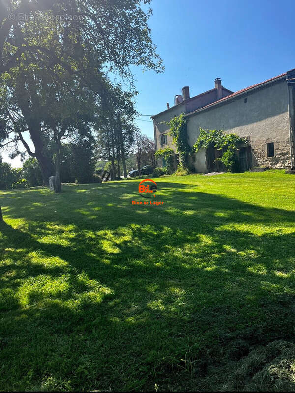 Maison à ESTANDEUIL