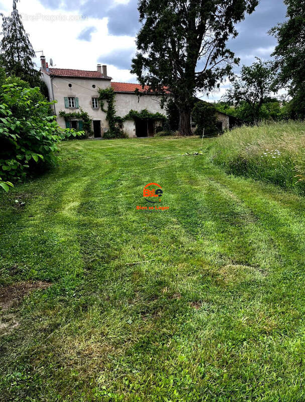 Maison à ESTANDEUIL