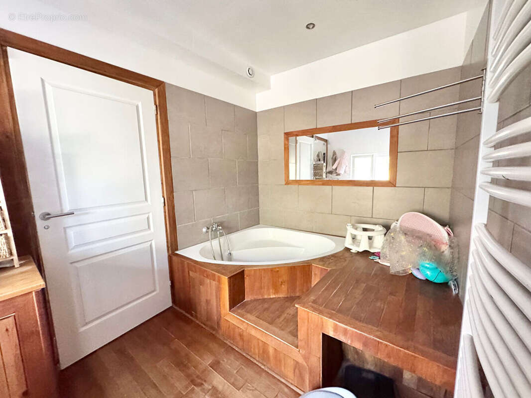 Maison à NEUILLY-EN-THELLE