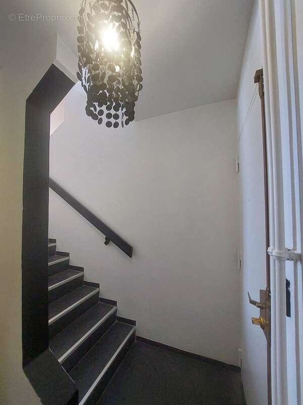 Appartement à SARTROUVILLE