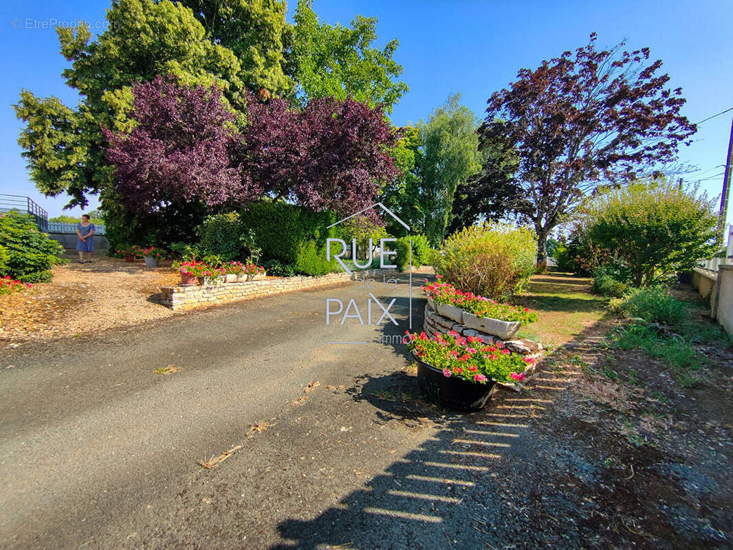 Maison à LA GRIMAUDIERE