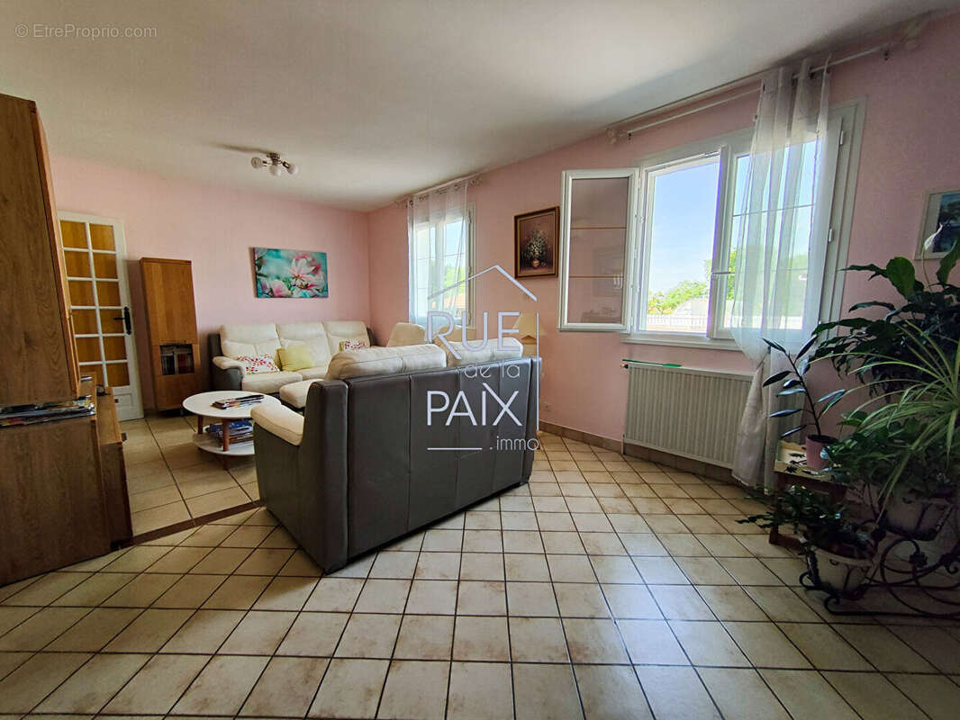 Maison à LA GRIMAUDIERE