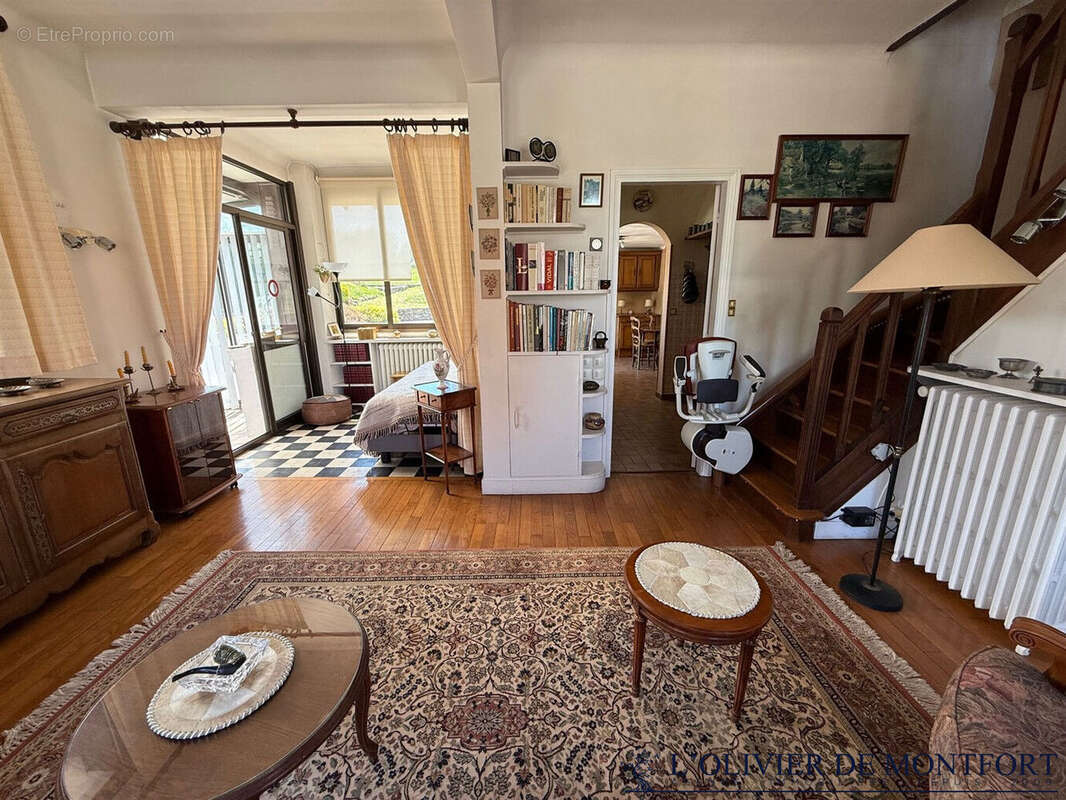 Maison à MONTFORT-L'AMAURY