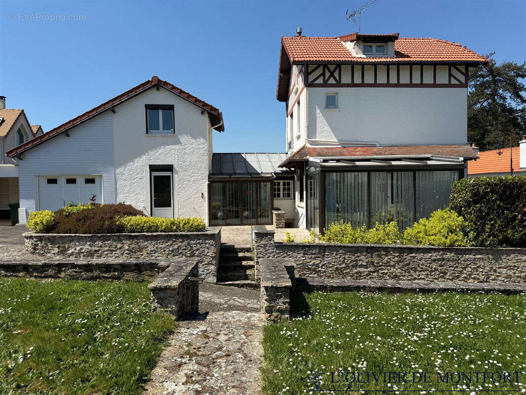 Maison à MONTFORT-L'AMAURY