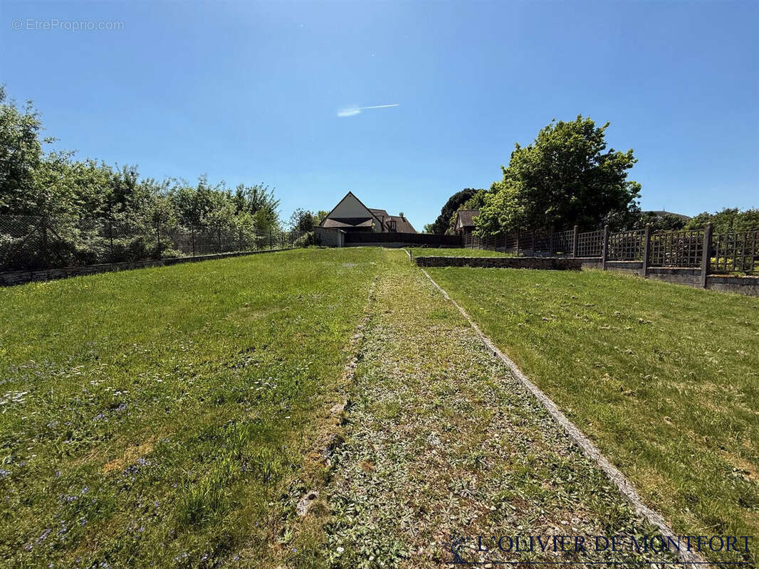 Maison à MONTFORT-L'AMAURY