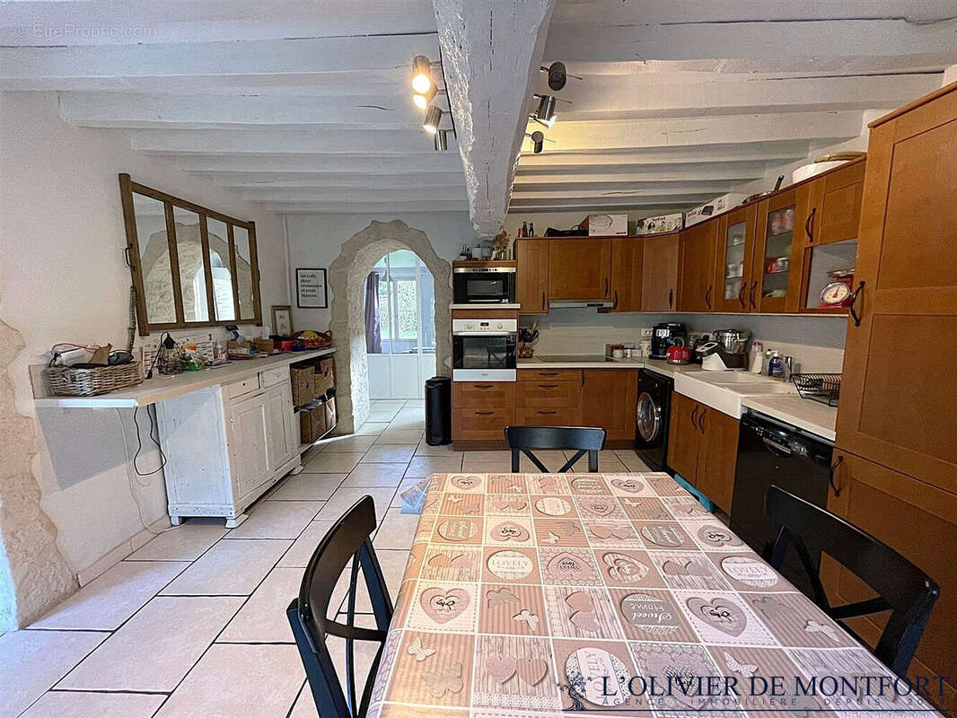 Maison à MONTFORT-L'AMAURY