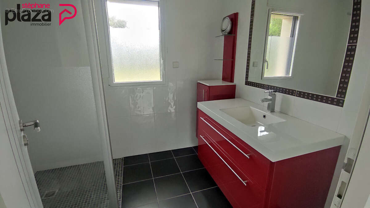 Maison à POULDREUZIC