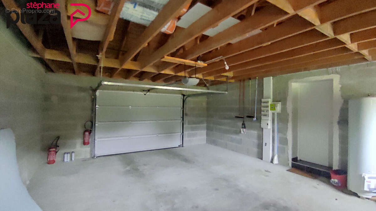 Maison à POULDREUZIC